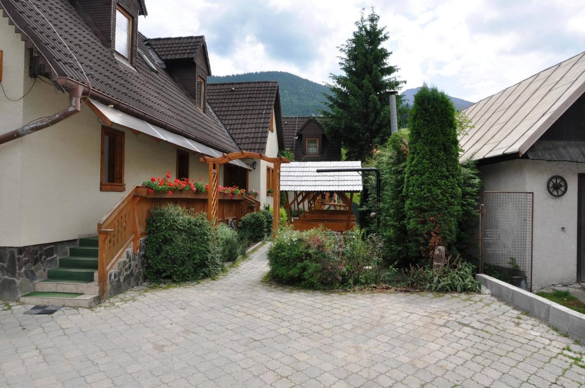 Penzion Lestiny Exterior photo